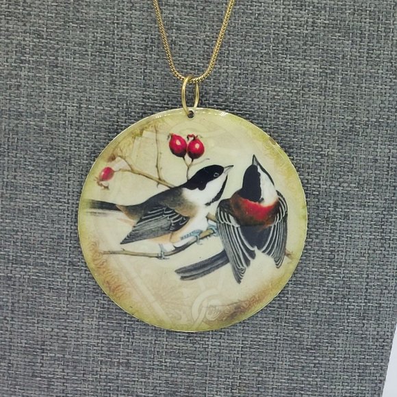 Zad Vintage Necklace Birds Gold Toned Chain Round Bird Pendant Lobster Clasp - Picture 2 of 7